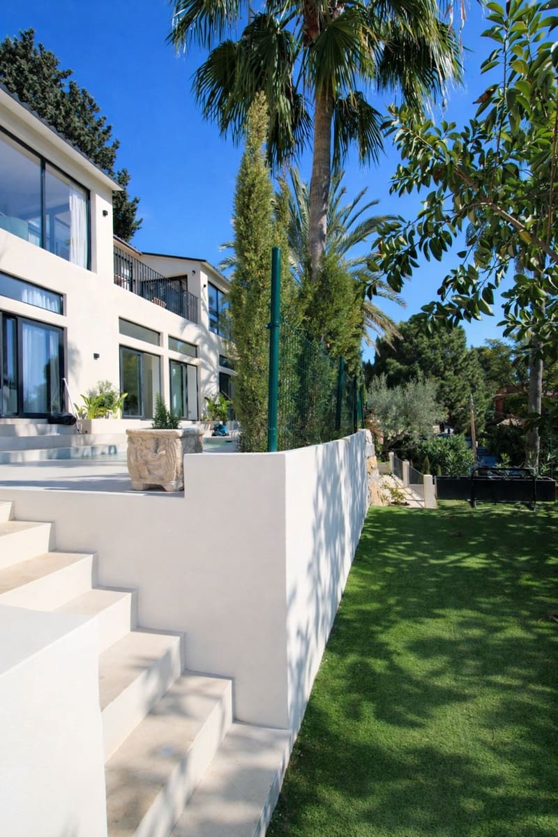 4 bedroom Villa for sale in Elviria - € 1,100,000 (Ref: 9677104)