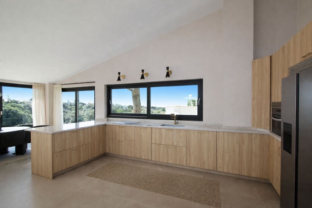 4 soverom Villa til salgs i Elviria - € 1 100 000 (Ref: 9677104)