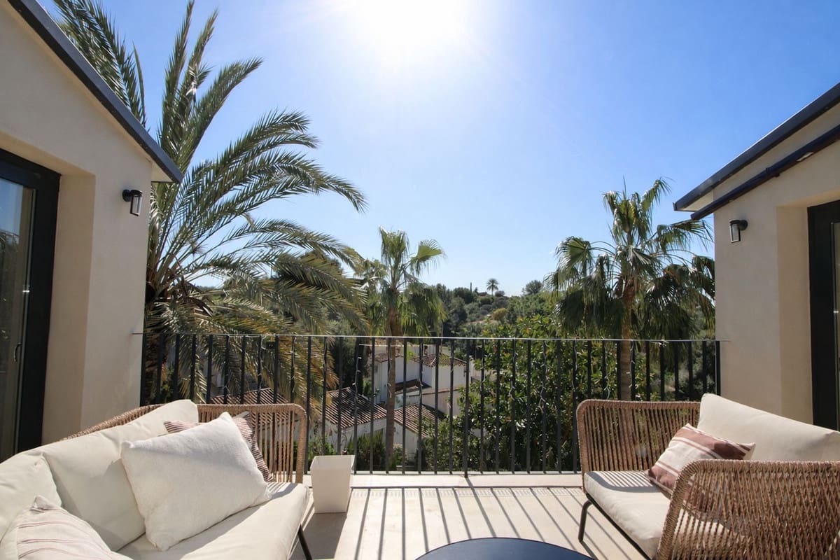 4 soverom Villa til salgs i Elviria - € 1 100 000 (Ref: 9677104)