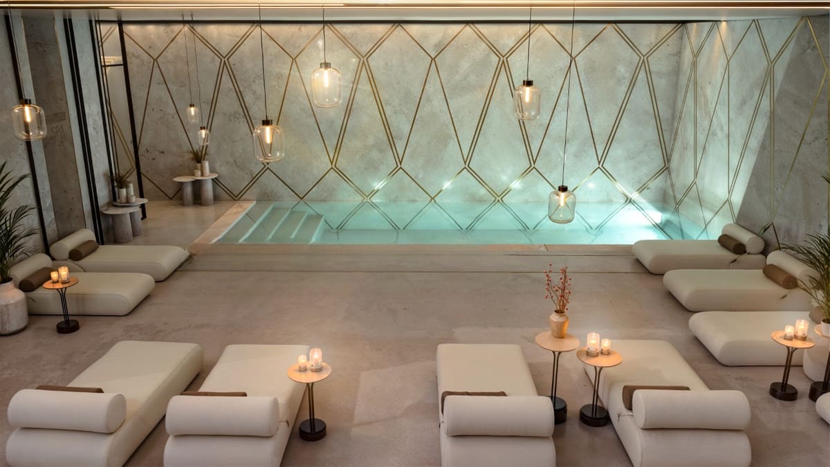 2 sovrum Lägenhet till salu i Estepona med pool - 705 000 € (Ref: 9679706)