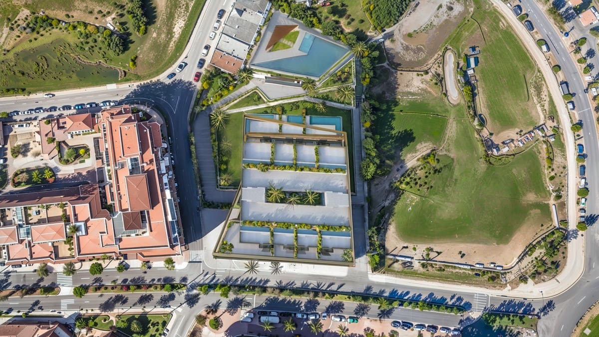 2 sovrum Lägenhet till salu i Estepona med pool - 705 000 € (Ref: 9679706)
