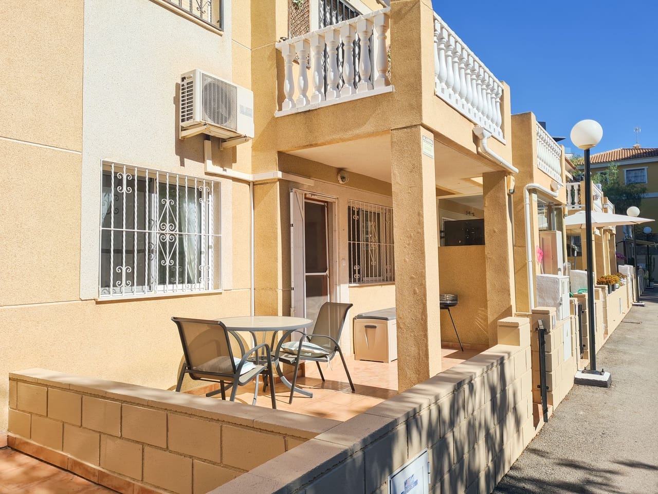 2 sovrum Lägenhet till salu i Torrevieja med pool - 142 500 € (Ref: 9679717)