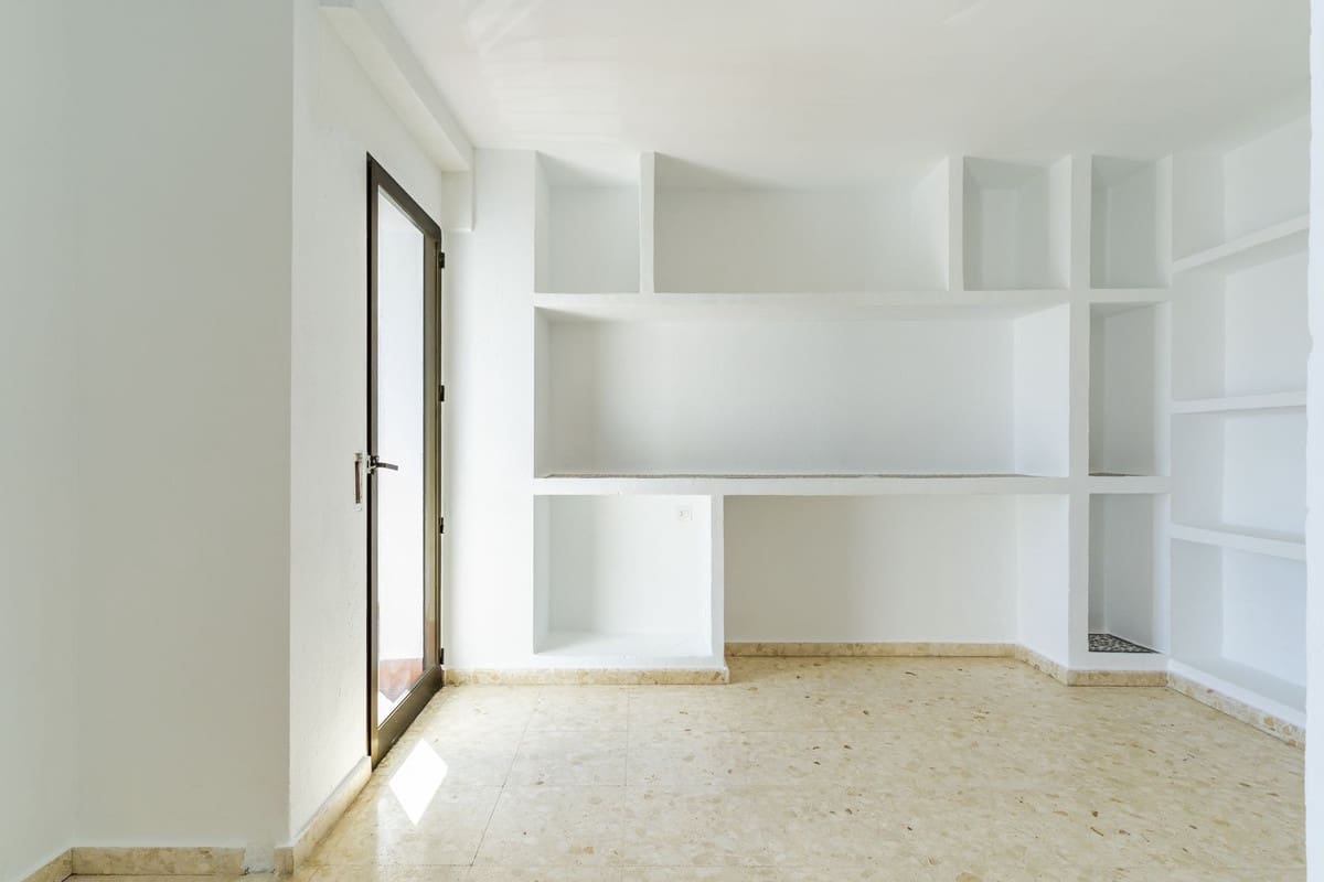 4 soveværelse Lejlighed til salg i San Luis de Sabinillas med garage - € 329.000 (Ref: 9682439)