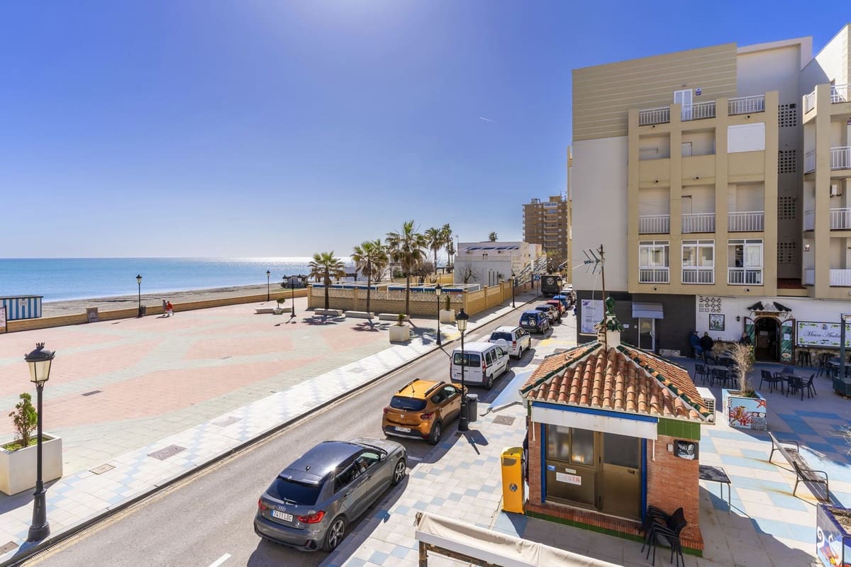 4 chambre Appartement à vendre à San Luis de Sabinillas avec garage - 315 000 € (Ref: 9682439)