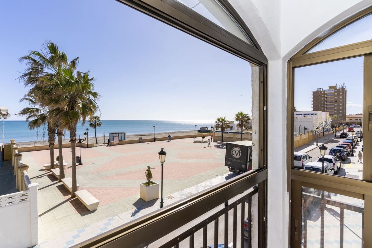 4 chambre Appartement à vendre à San Luis de Sabinillas avec garage - 315 000 € (Ref: 9682439)