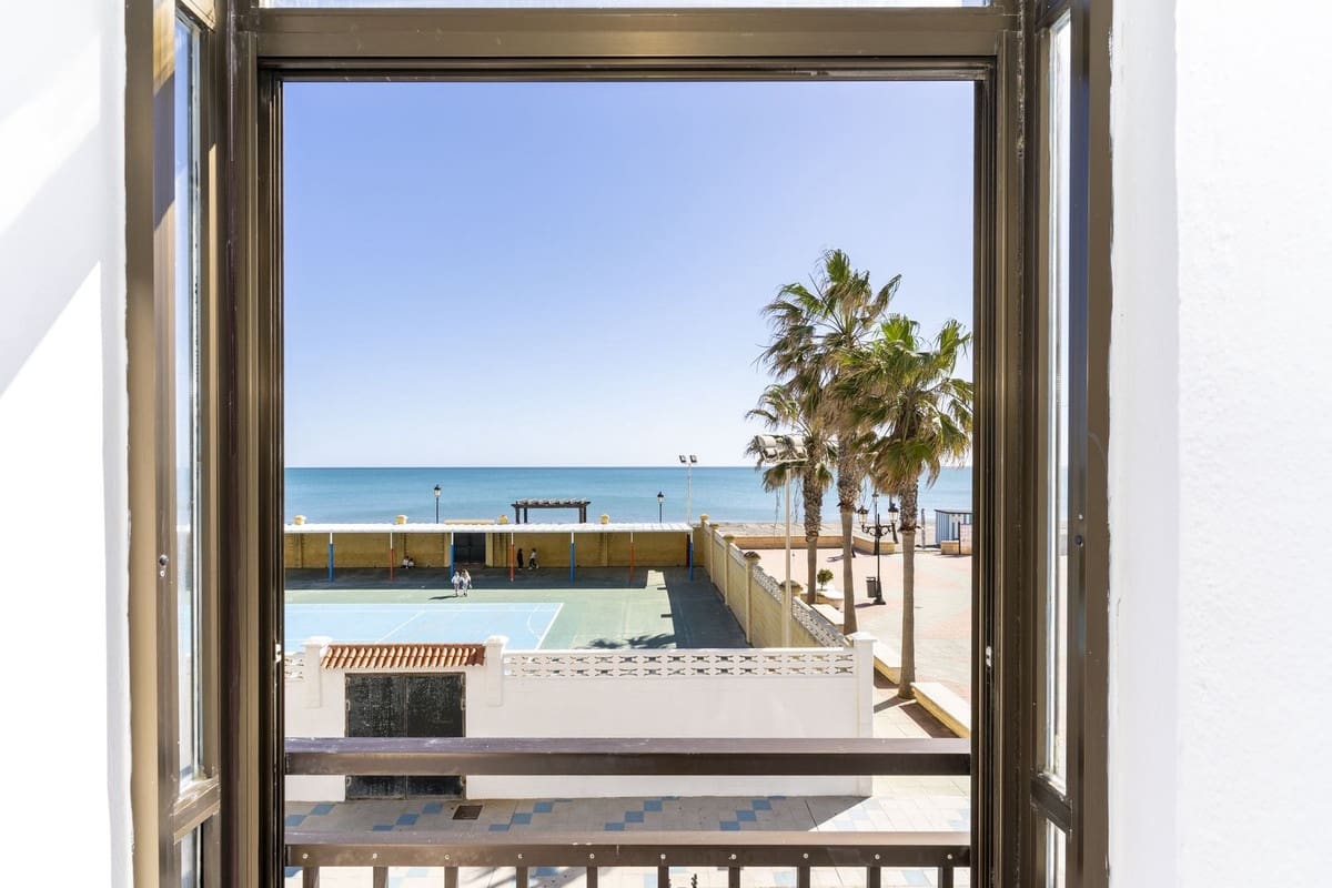 4 chambre Appartement à vendre à San Luis de Sabinillas avec garage - 315 000 € (Ref: 9682439)