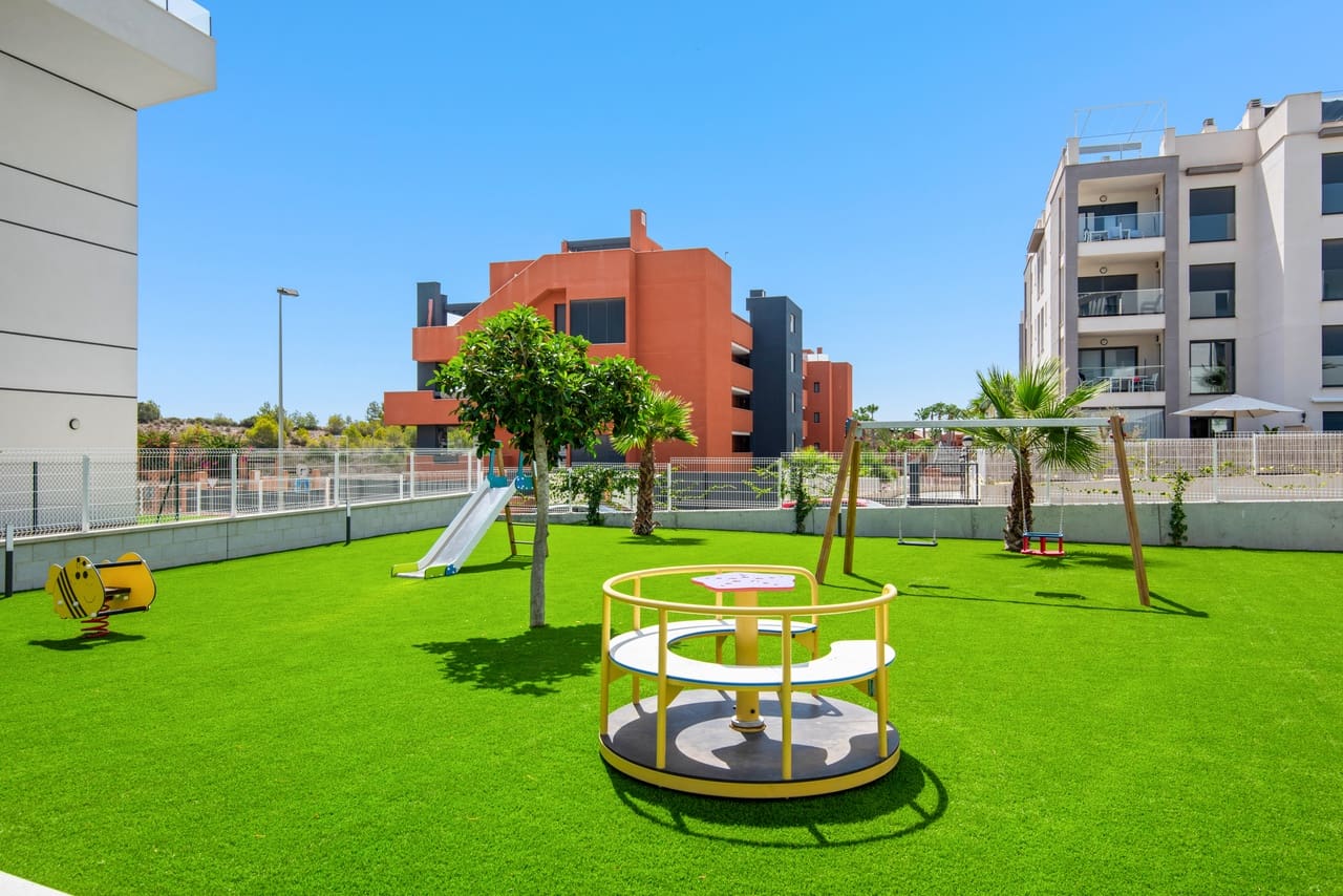 2 sypialnia Penthouse na sprzedaż w Villamartin z garażem - 299 000 € (Ref: 9683455)