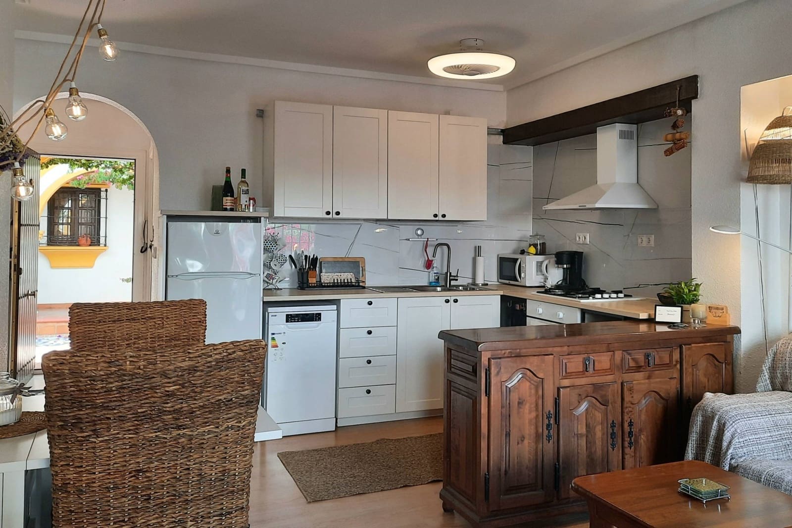 2 chambre Bungalow à vendre à Torrevieja avec piscine - 198 000 € (Ref: 9683456)