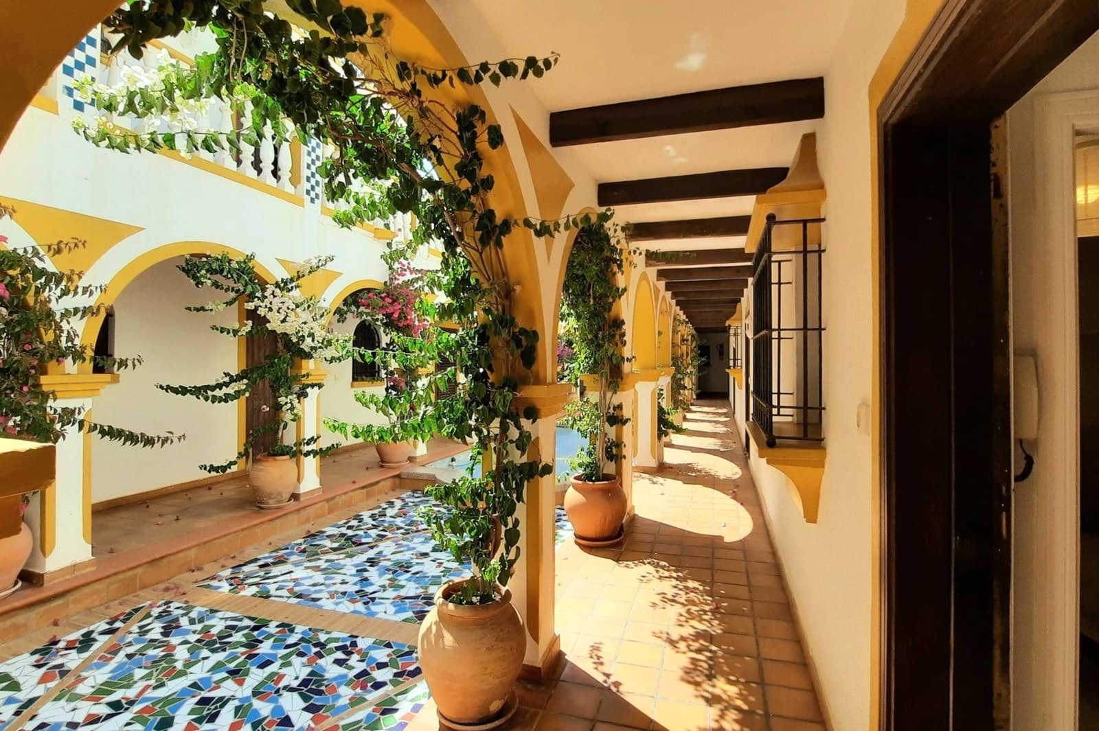 2 chambre Bungalow à vendre à Torrevieja avec piscine - 198 000 € (Ref: 9683456)