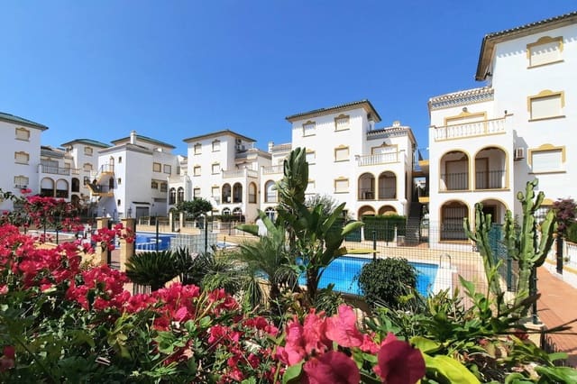 2 chambre Bungalow à vendre à Cañada del Molino, Torrevieja avec piscine - 198 000 € (Ref: 9683456)