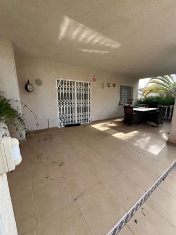 3 slaapkamer Villa te koop in La Zenia, Orihuela met zwembad garage - € 540.000 (Ref: 9686283)