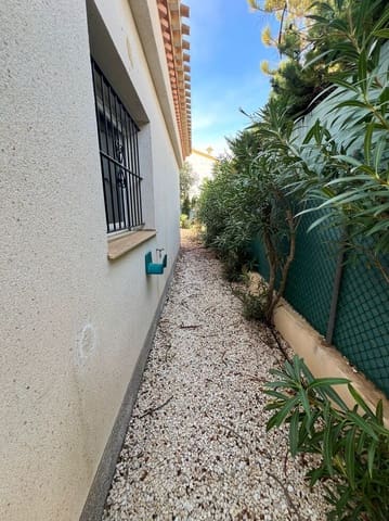 3 slaapkamer Villa te koop in La Zenia, Orihuela met zwembad garage - € 540.000 (Ref: 9686283)