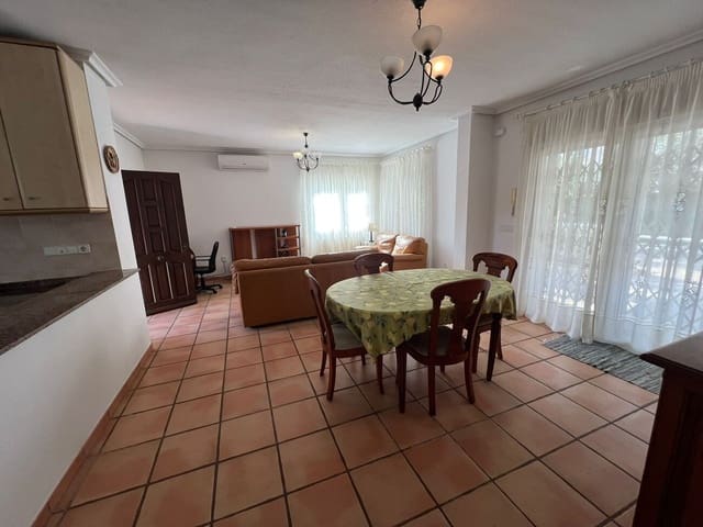 3 slaapkamer Villa te koop in La Zenia, Orihuela met zwembad garage - € 540.000 (Ref: 9686283)