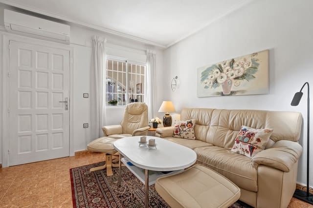 3 soverom Rekkehus til salgs i La Marina, Elche / Elx med svømmebasseng garasje - € 219 000 (Ref: 9686286)