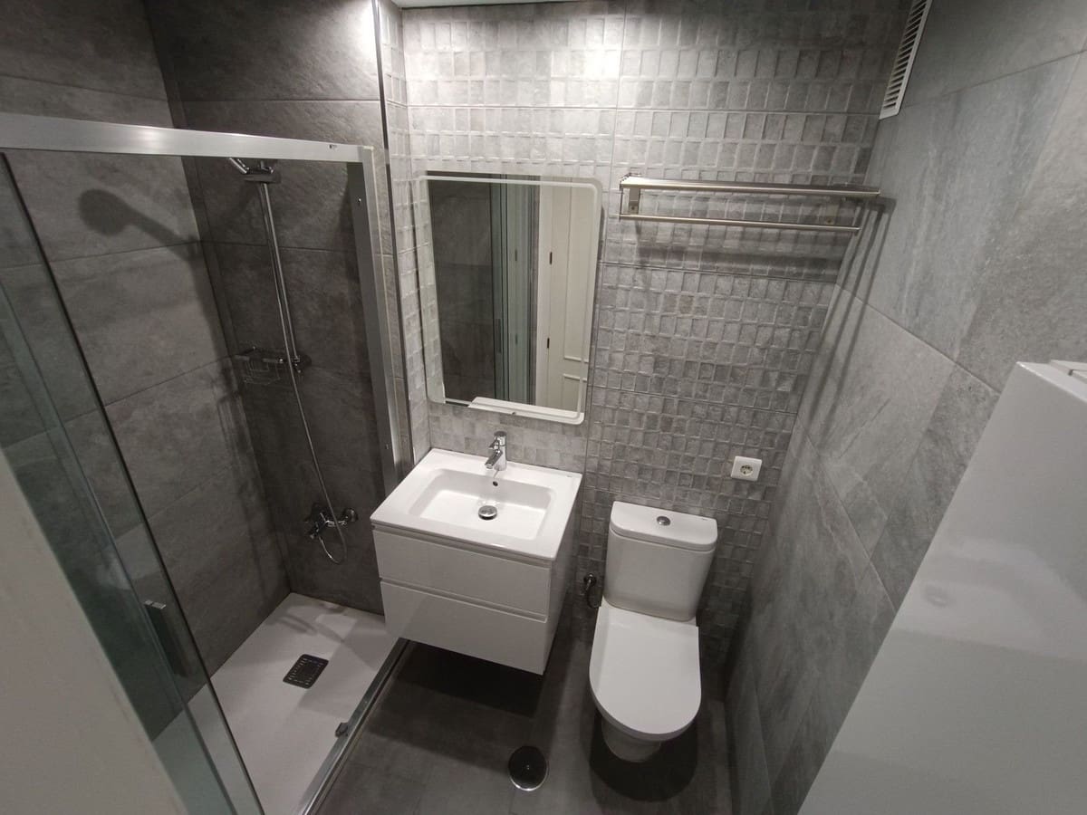 2 bedroom Apartment for sale in Riviera del Sol with pool garage - € 434,000 (Ref: 9690402)