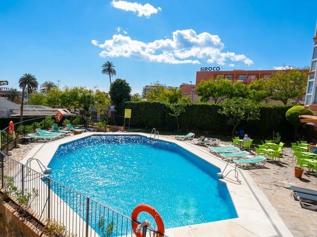 Apartment for sale in Parque de la Paloma, Benalmádena with pool - € 170,000 (Ref: 9690406)