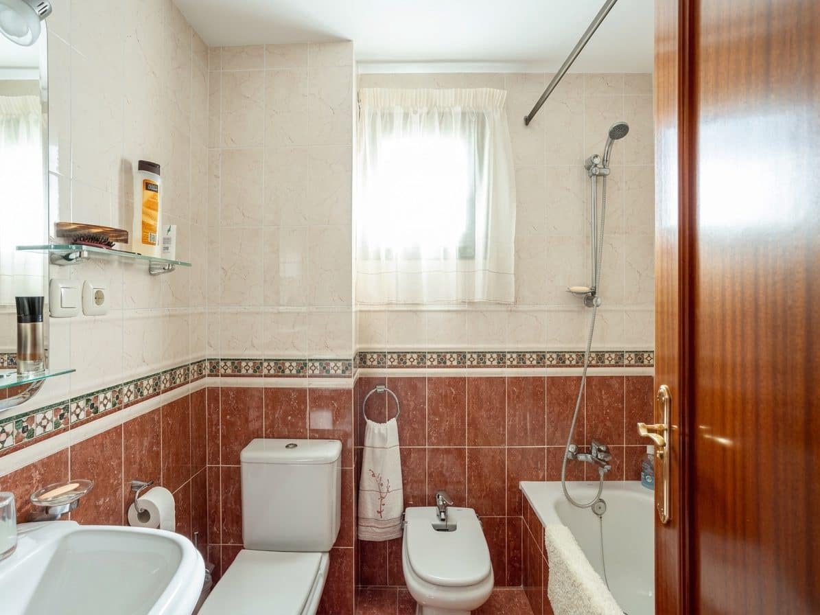 3 bedroom Apartment for sale in Mijas Costa with pool garage - € 600,000 (Ref: 9690411)