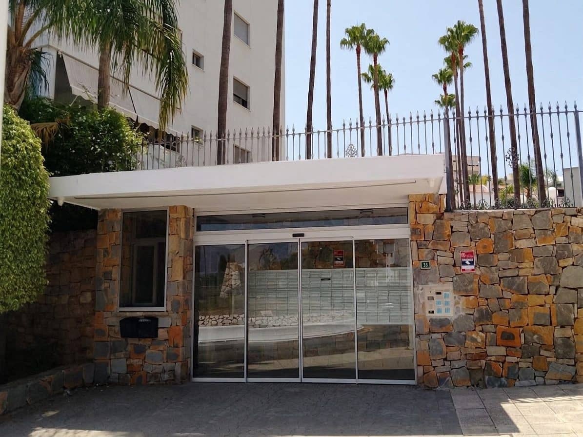 3 bedroom Apartment for sale in Mijas Costa with pool garage - € 600,000 (Ref: 9690411)