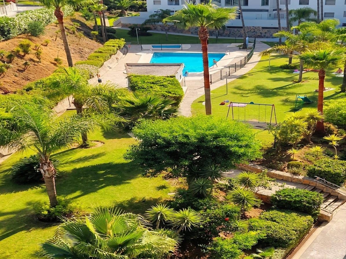3 bedroom Apartment for sale in Mijas Costa with pool garage - € 600,000 (Ref: 9690411)