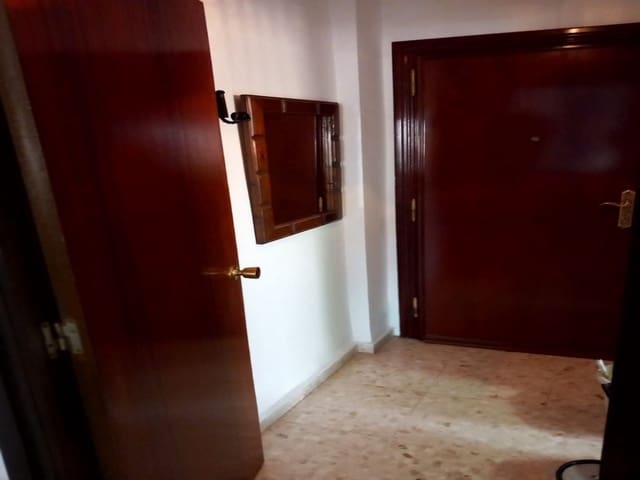 3 quarto Apartamento para venda em Los Boliches , Fuengirola com piscina - 340 000 € (Ref: 9690412)