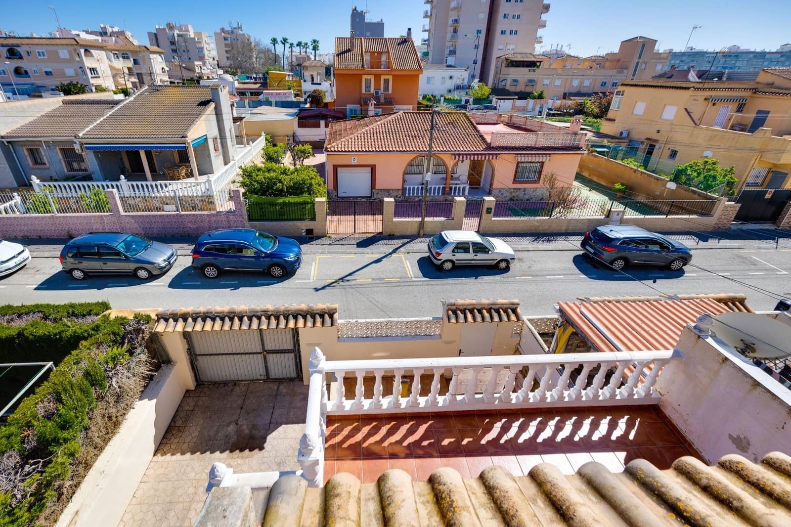 4 slaapkamer Halfvrijstaande villa te koop in Torrevieja - € 197.000 (Ref: 9690428)