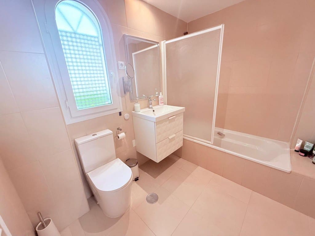 2 soveværelse Lejlighed til salg i Avileses - € 200.000 (Ref: 9690432)