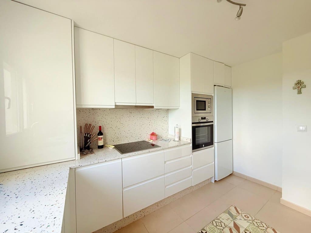 2 soveværelse Lejlighed til salg i Avileses - € 200.000 (Ref: 9690432)