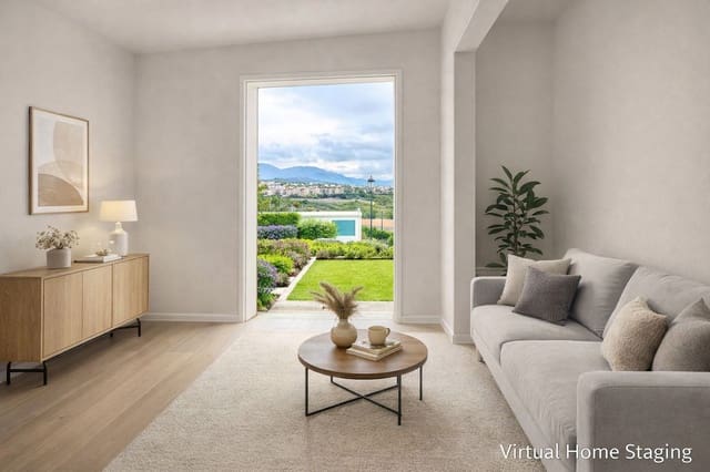 4 sypialnia Willa na sprzedaż w La Duquesa / Puerto de la Duquesa, Manilva z garażem - 360 000 € (Ref: 9690433)