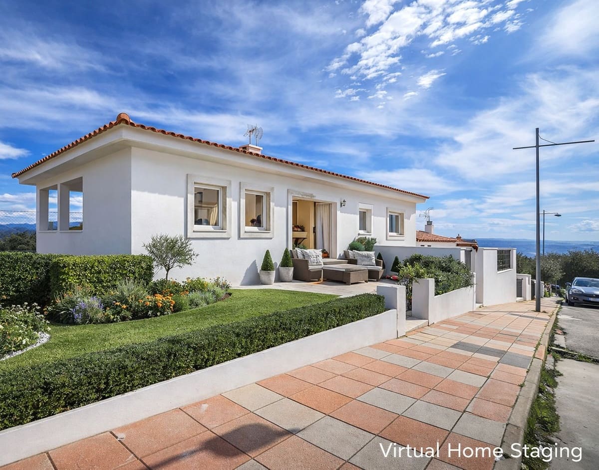 4 bedroom Villa for sale in La Duquesa / Puerto de la Duquesa with garage - € 360,000 (Ref: 9690433)