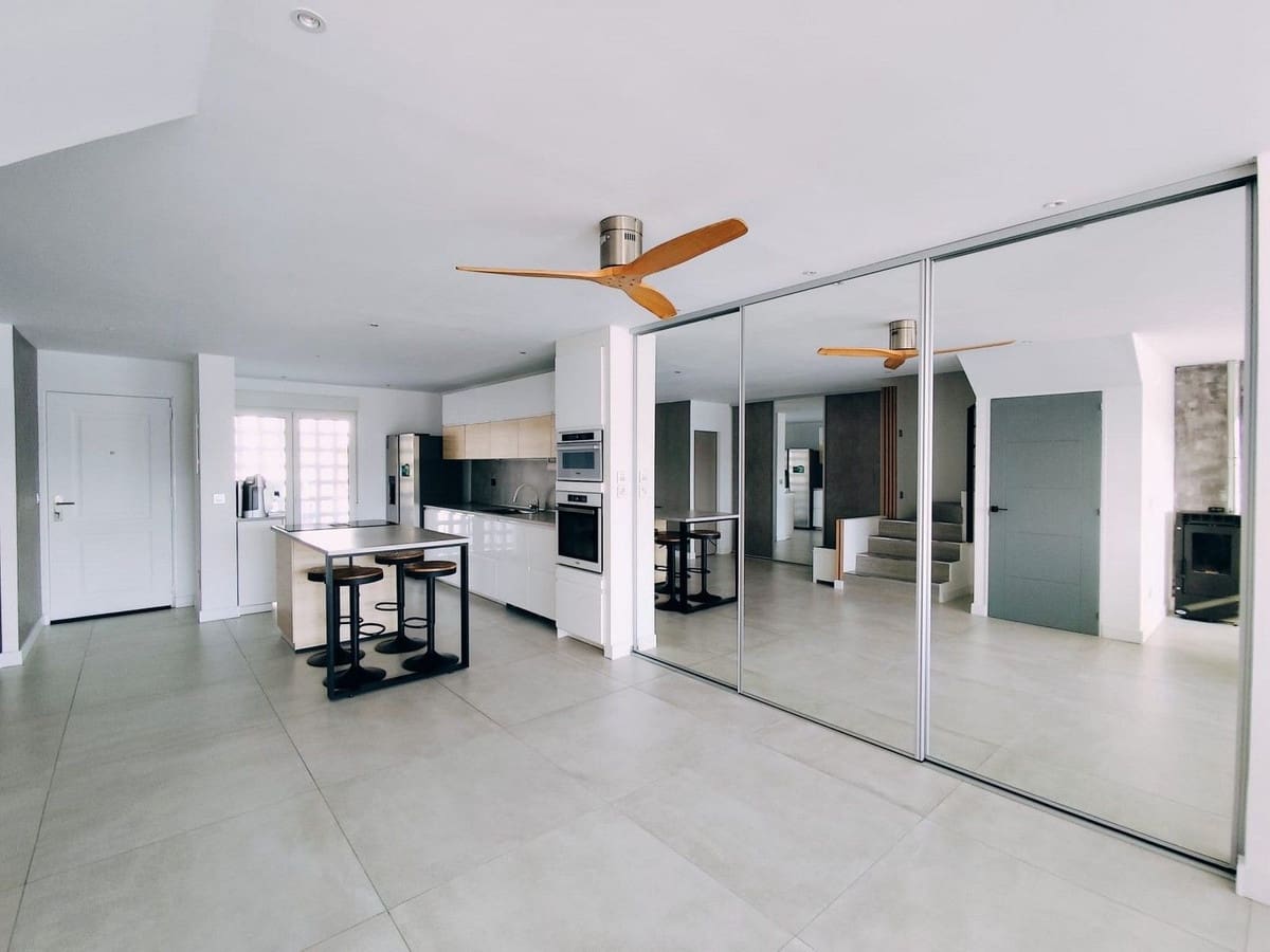 5 sypialnia Dom na sprzedaż w Mijas z basenem garażem - 1 000 000 € (Ref: 9690434)