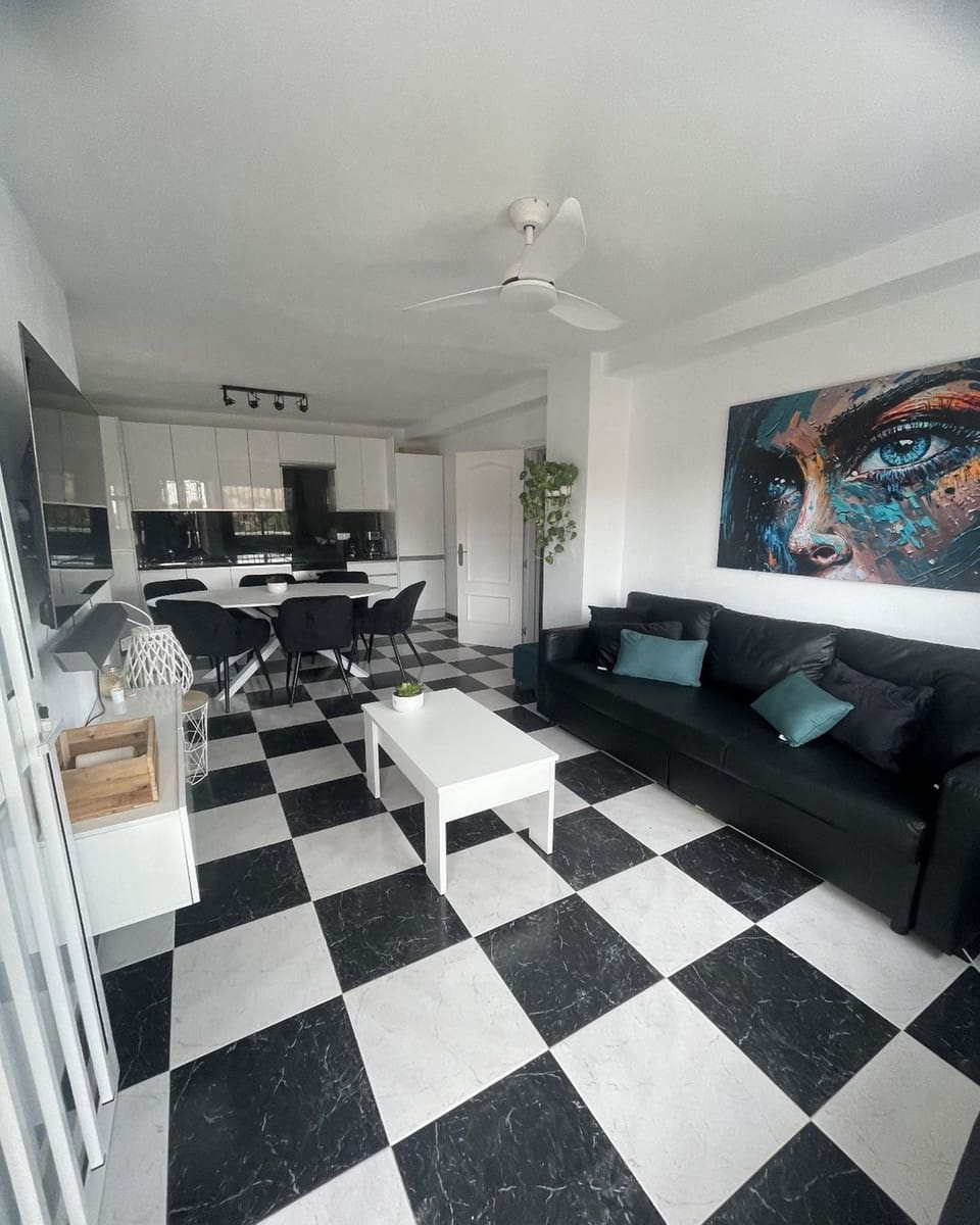 9 soveværelse Villa til salg i Fuengirola med swimmingpool garage - € 899.000 (Ref: 9690435)