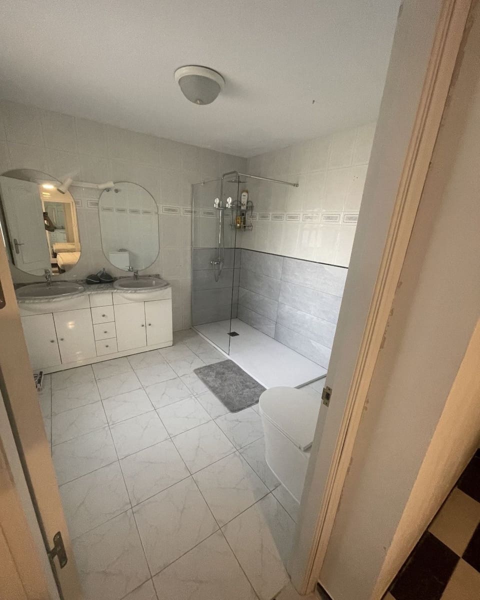 9 chambre Villa/Maison à vendre à Fuengirola avec piscine garage - 899 000 € (Ref: 9690435)
