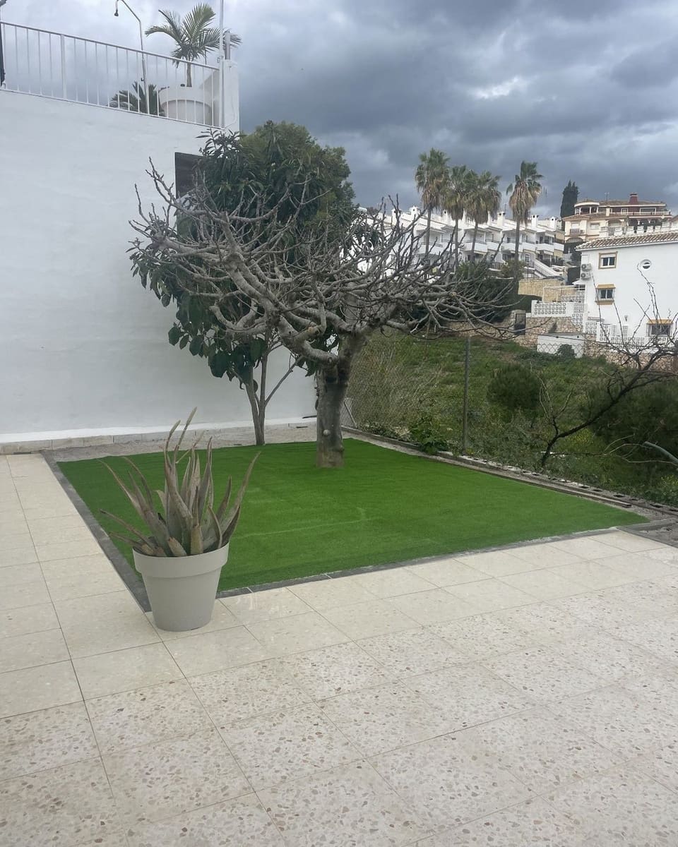 9 chambre Villa/Maison à vendre à Fuengirola avec piscine garage - 899 000 € (Ref: 9690435)
