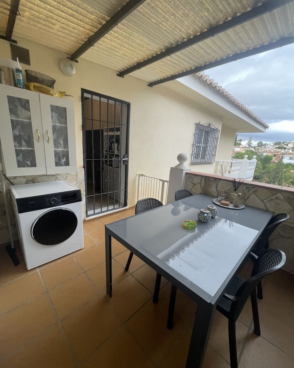 9 chambre Villa/Maison à vendre à Fuengirola avec piscine garage - 899 000 € (Ref: 9690435)