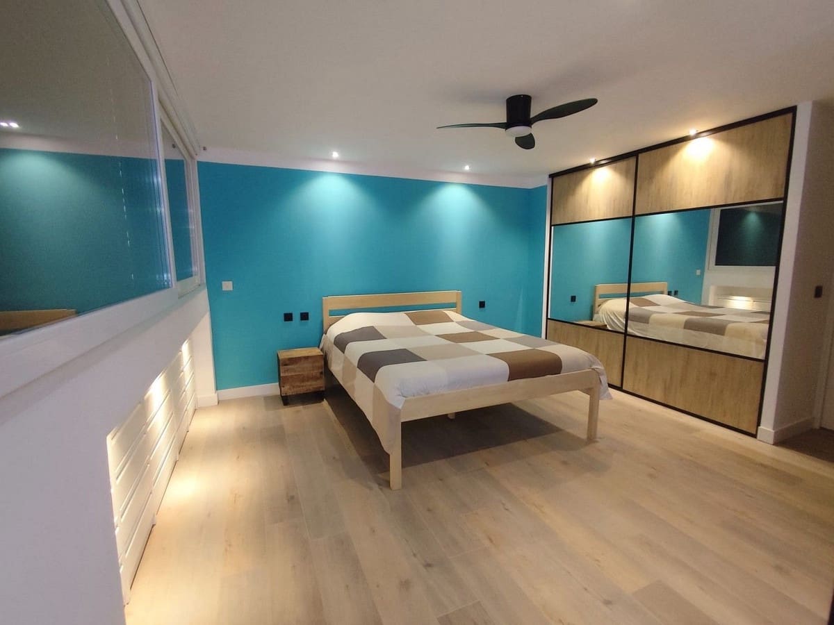 5 makuuhuone Rivitalo myytävänä paikassa Mijas Costa mukana uima-altaan 
autotalli - 1 000 000 € (Ref: 9690436)