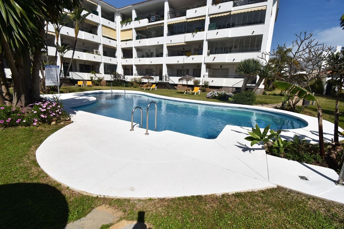 2 soveværelse Lejlighed til salg i Calahonda med swimmingpool - € 360.000 (Ref: 9695208)