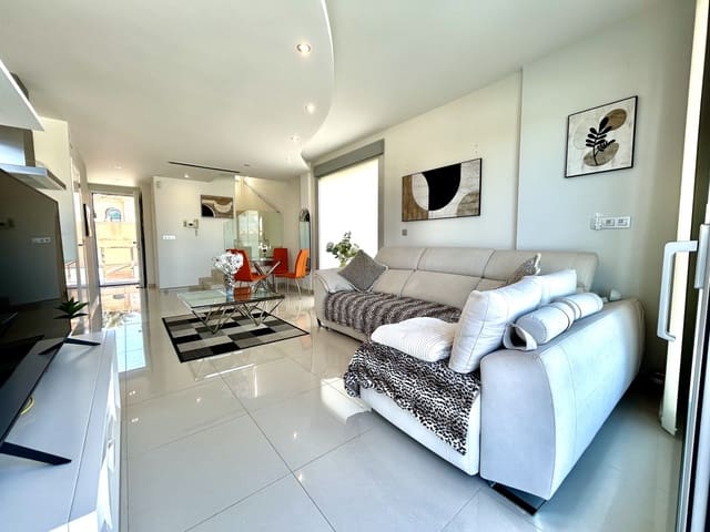 3 chambre Villa/Maison à vendre à Villamartin, Orihuela avec garage - 550 000 € (Ref: 9695224)