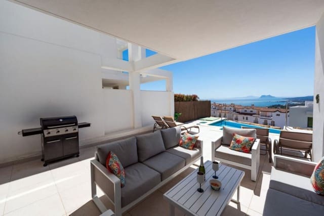 4 soveværelse Byhus til salg i Manilva Pueblo, Manilva med garage - € 799.000 (Ref: 9695227)