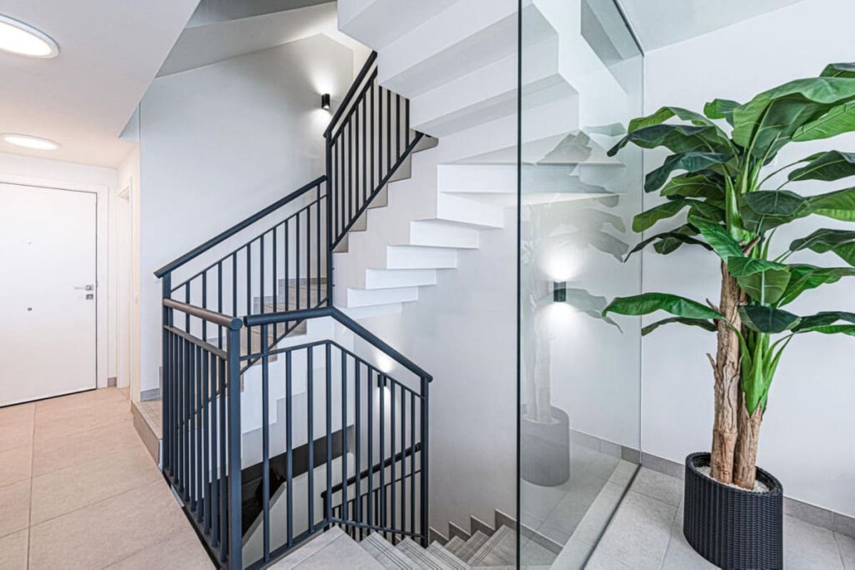 4 soveværelse Byhus til salg i Manilva med garage - € 799.000 (Ref: 9695227)