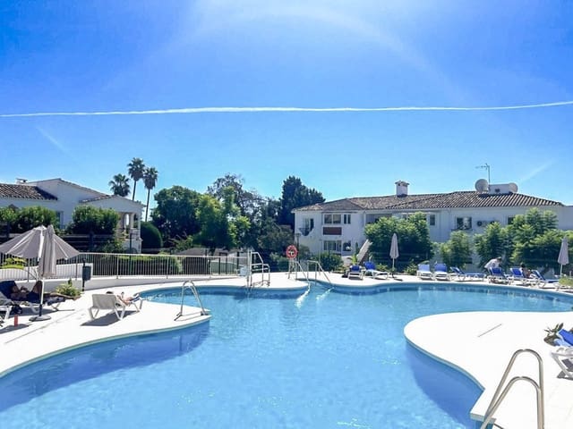 1 Zimmer Apartment zu verkaufen in El Paraiso, Estepona mit Pool - 249.500 € (Ref: 9698731)