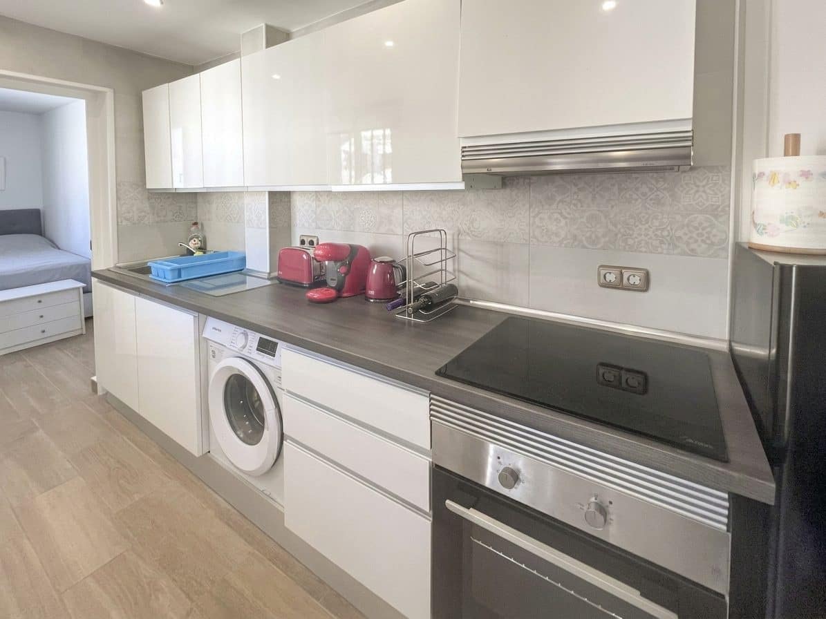 1 makuuhuone Huoneisto myytävänä paikassa El Paraiso mukana uima-altaan - 249 500 € (Ref: 9698731)