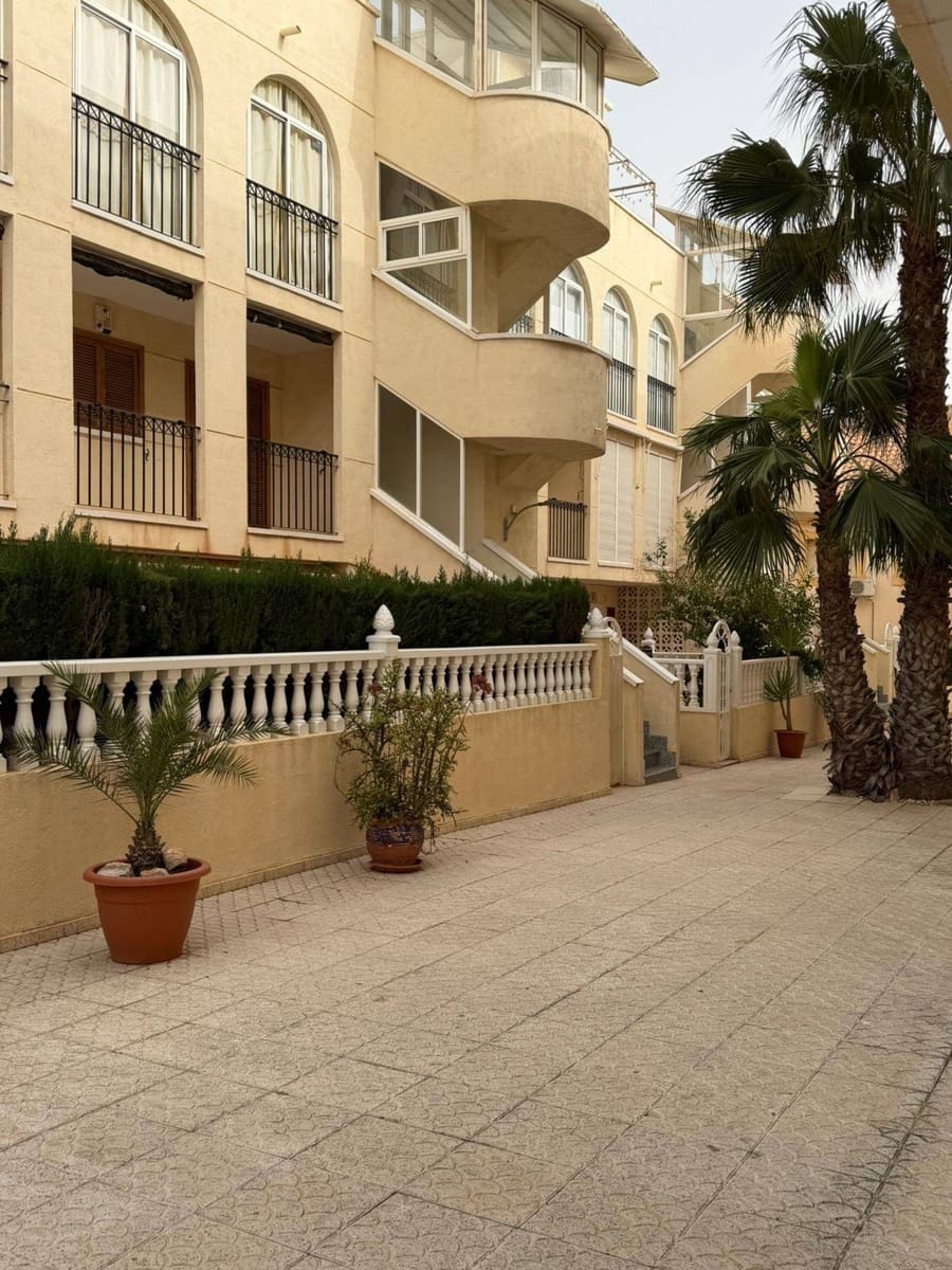2 slaapkamer Appartement te koop in Orihuela Costa - € 178.200 (Ref: 9698738)