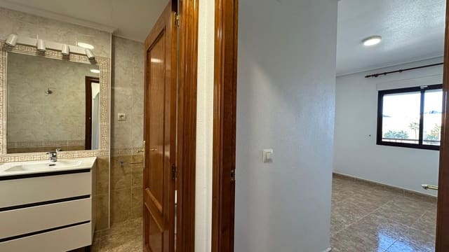 2 slaapkamer Appartement te koop in Aguamarina, Orihuela met zwembad - € 189.900 (Ref: 9698739)