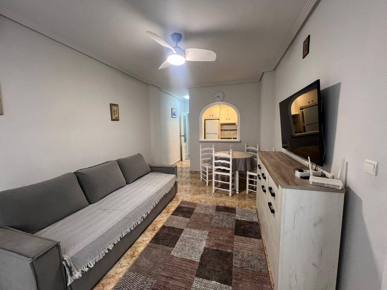 2 slaapkamer Appartement te koop in Torrevieja - € 159.900 (Ref: 9698740)