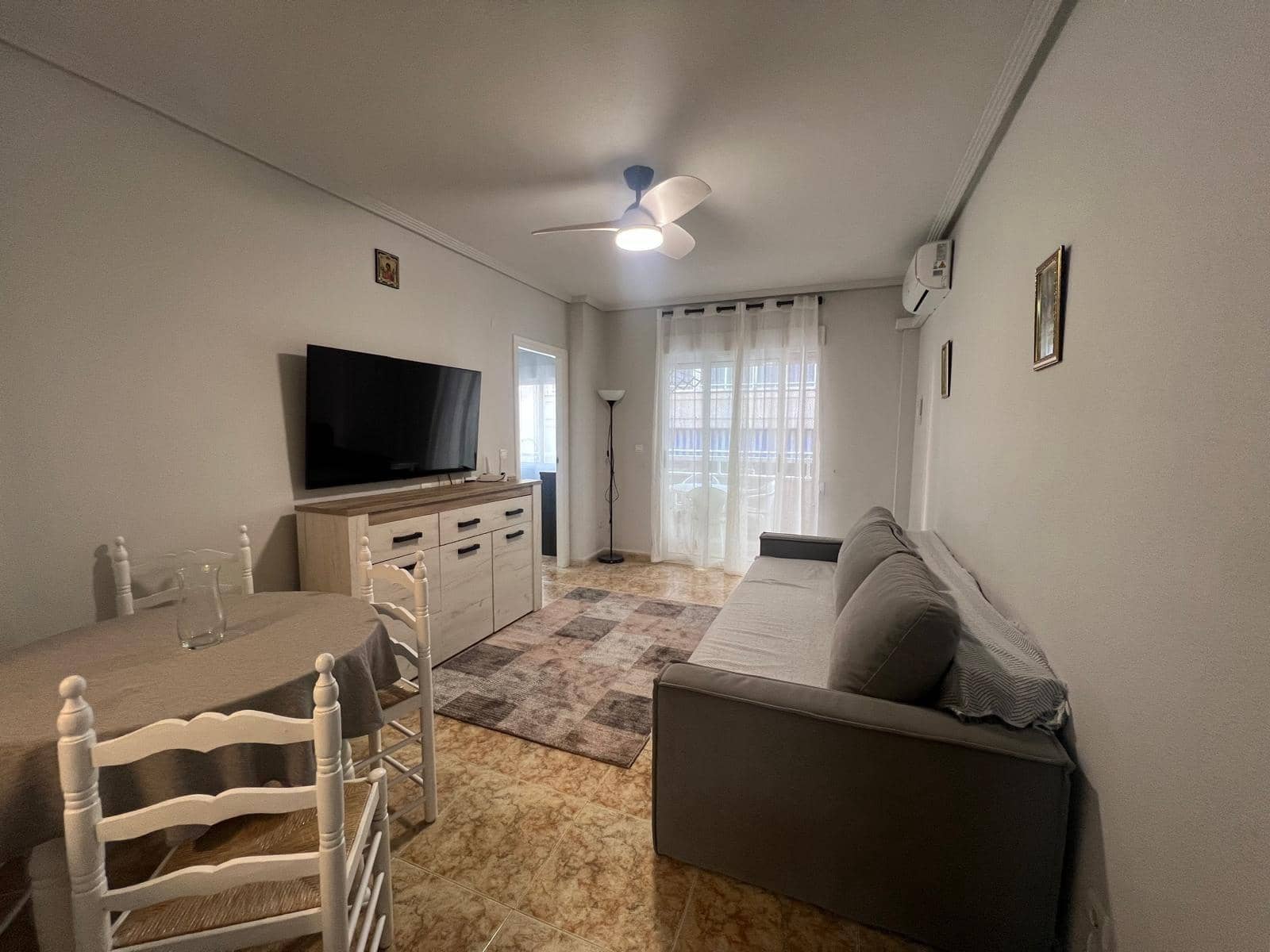 2 slaapkamer Appartement te koop in Torrevieja - € 159.900 (Ref: 9698740)