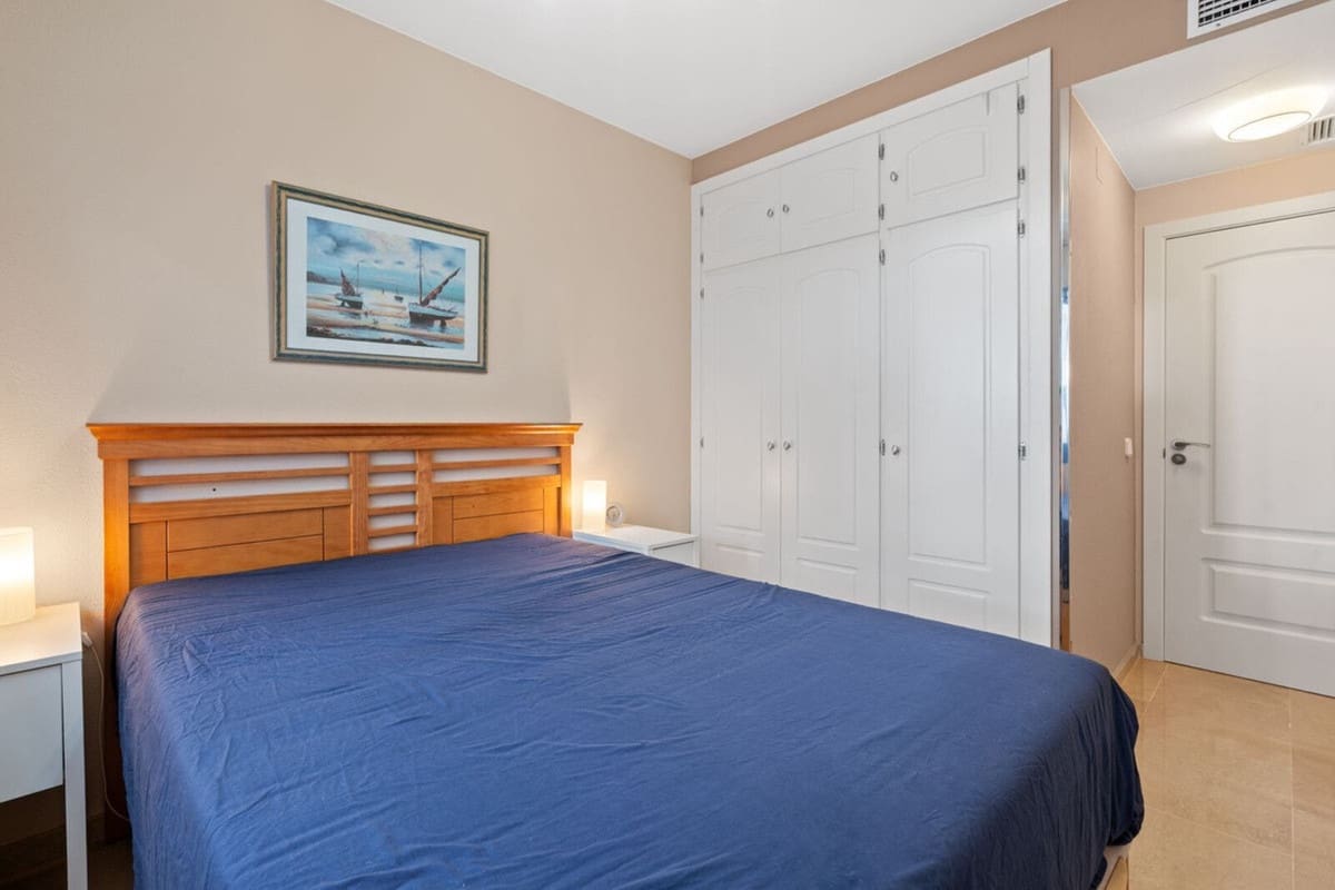 2 chambre Appartement à vendre à La Duquesa / Puerto de la Duquesa avec piscine garage - 339 000 € (Ref: 9701493)