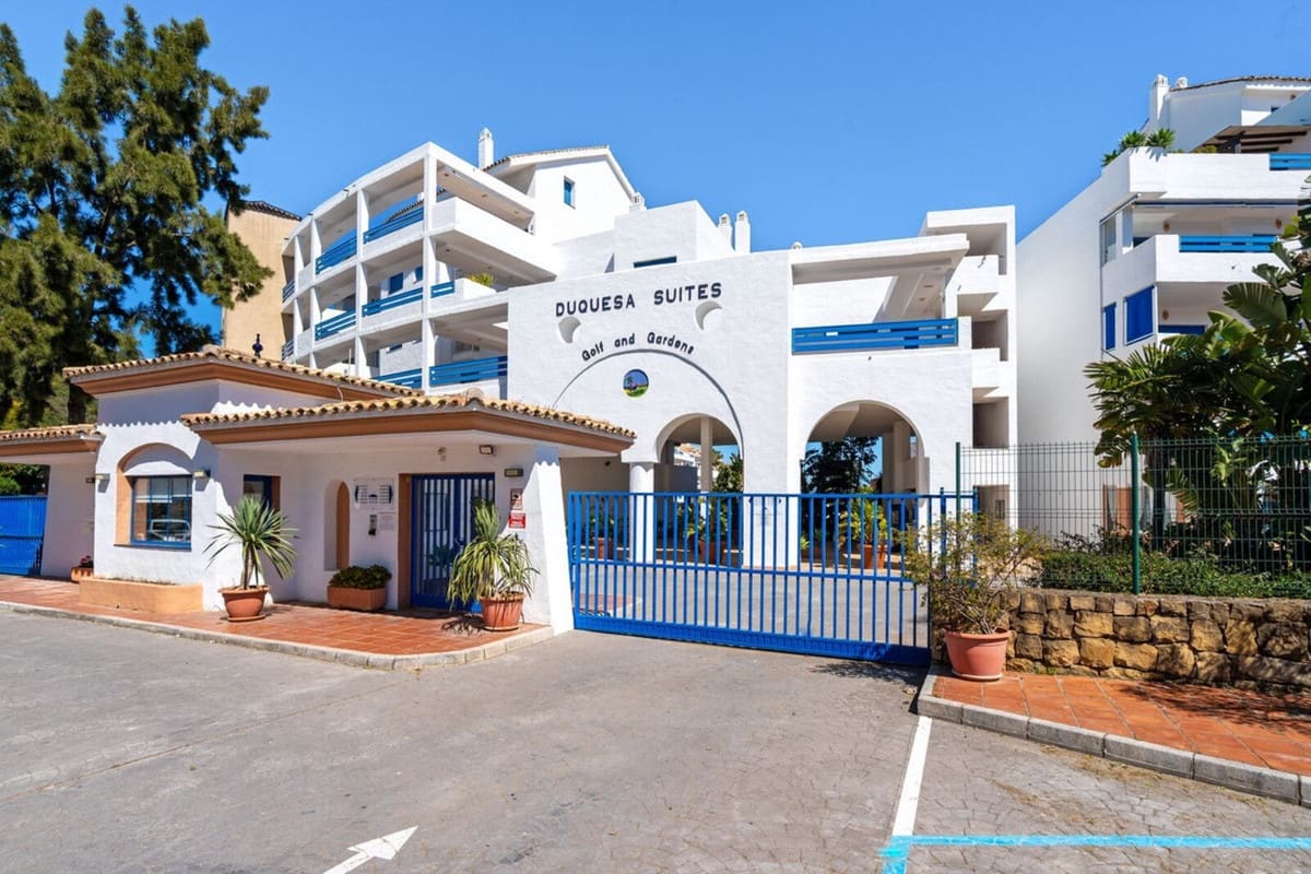 2 chambre Appartement à vendre à La Duquesa / Puerto de la Duquesa avec piscine garage - 339 000 € (Ref: 9701493)