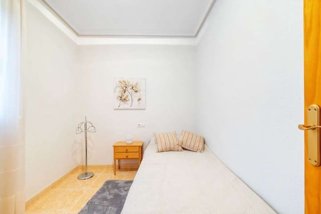 3 quarto Apartamento para venda em Parque de las Naciones, Torrevieja - 189 000 € (Ref: 9701500)