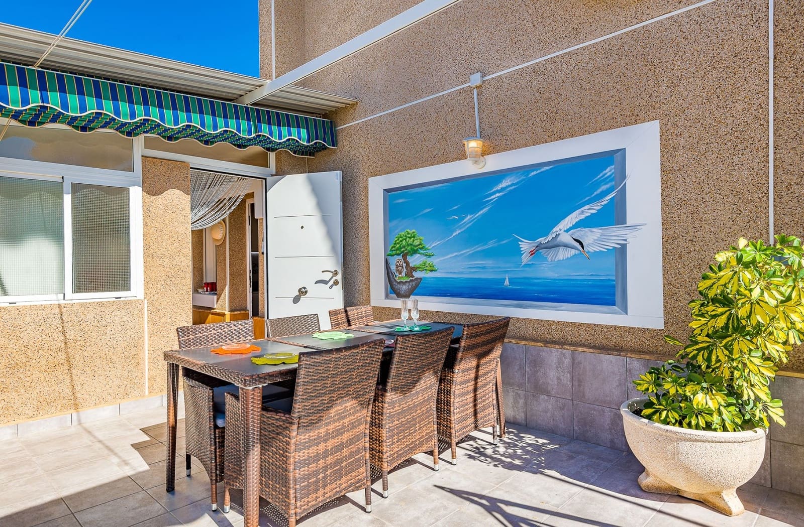 5 bedroom Villa for sale in Torrevieja with pool garage - € 396,000 (Ref: 9704901)