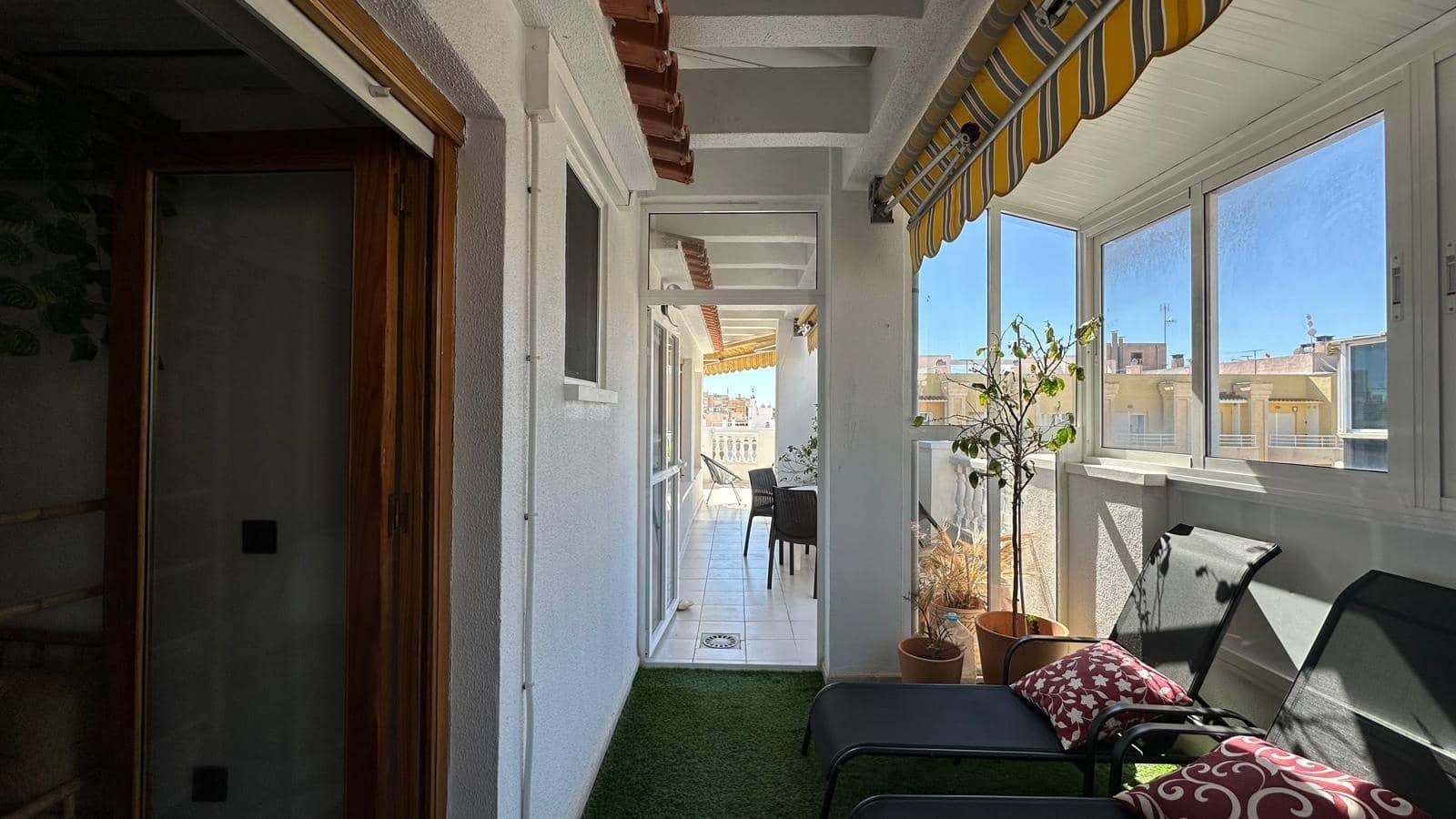 2 soveværelse Lejlighed til salg i Torrevieja - € 265.000 (Ref: 9704905)